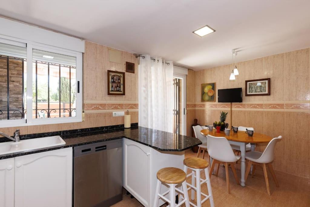 Adosado Con Jardin En Los Xalets De סאלו מראה חיצוני תמונה